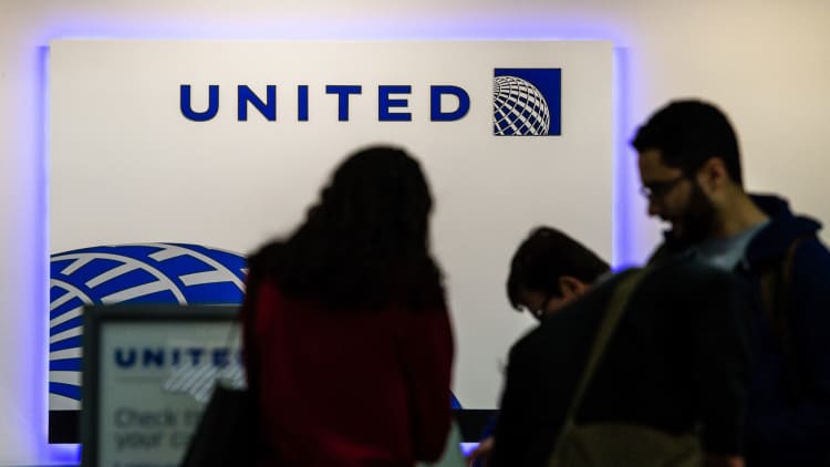 United Airlines flat after earnings beat