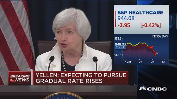 Yellen: Expect that ongoing strength of economy will warrant gradual rate rises