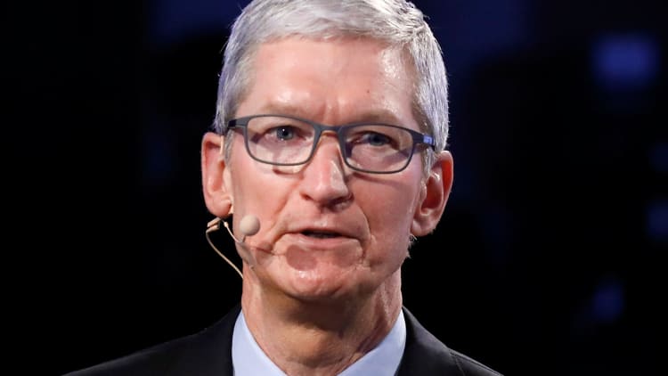 Apple's CEO speaks out over Facebook data scandal
