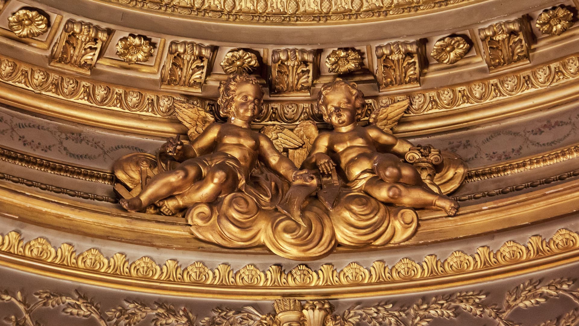 These gold-covered cherubs were commissioned by the Vanderbilt heiress herself.
