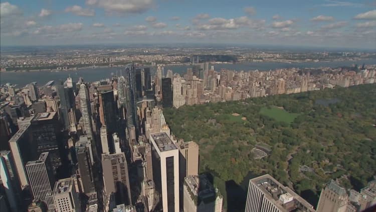 Manhattan apartment sales highest in two years