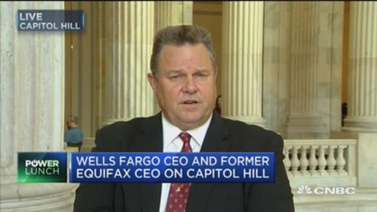 Senator Tester: Wells Fargo CEO is trying to do the right thing