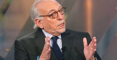 Nelson Peltz says the government should insure all bank deposits — for a price