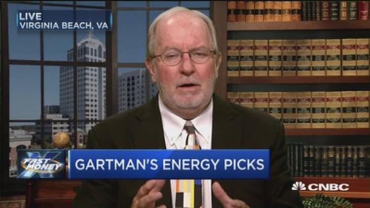 Dennis Gartman says oil may rally higher, but don't trust the bounce