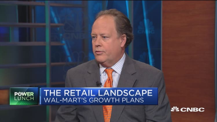 Moody's analyst: Wal-Mart one of the top retail performers for fixed income