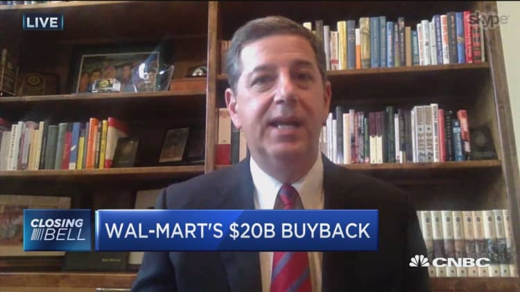 Wal-Mart buybacks suggest that growth options are becoming limited: Former Wal-Mart CEO