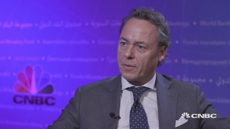 Low rate environment puts banks under pressure, ING CEO says