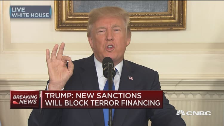 Trump: We stand in solidarity with Iran's citizens