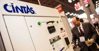 Cramer: Cintas is a 'terrific' play on job growth, with or without Trump