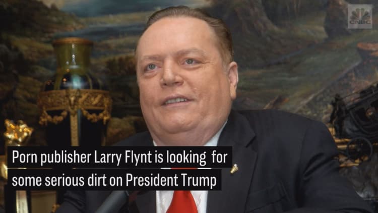 Larry Flynt offers $10 million for info that could get Trump impeached