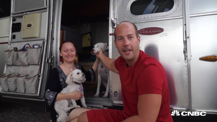 This couple retired in their 30s and travels full-time in an Airstream trailer