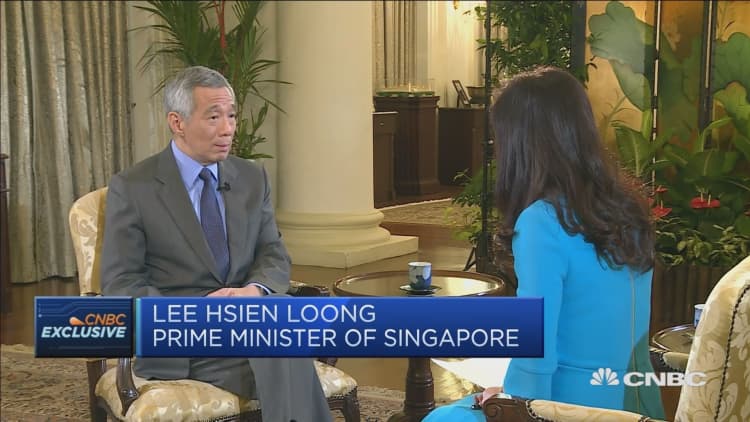 Singapore's PM Lee says 'done deal' for SIA to buy Boeing planes