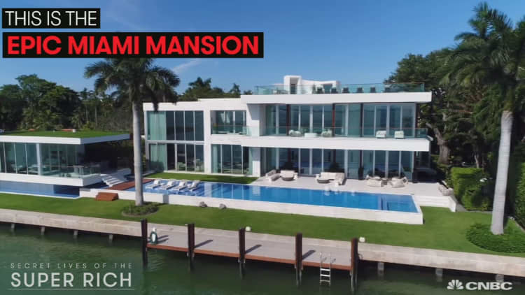 Inside the $29 million Miami mansion where superstar Rihanna filmed a music video
