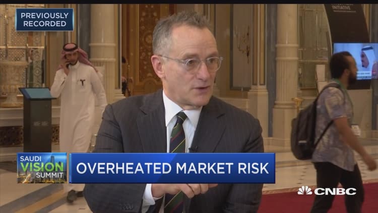 Howard Marks: I see cautionary signs but wouldn't want to be out of the market