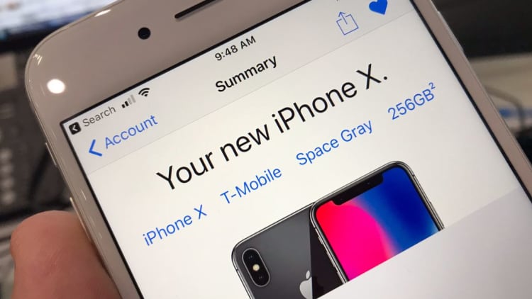 Toni Sacconaghi: iPhone X price could be dissuading upgraders