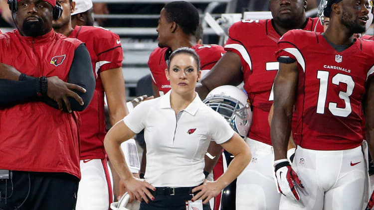 Callie Brownson is D-I college football's 1st full-time female coach