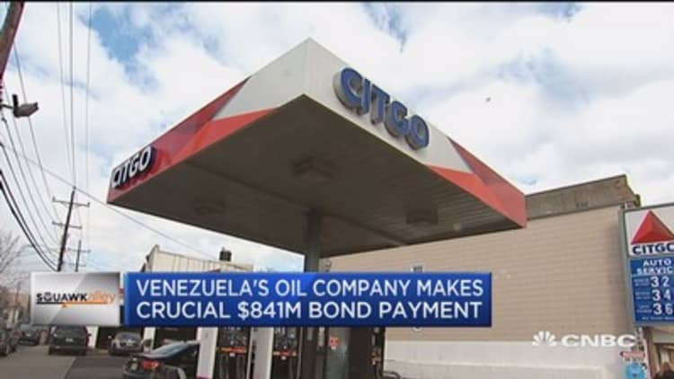 Venezuela’s oil company makes $841 million bond payment