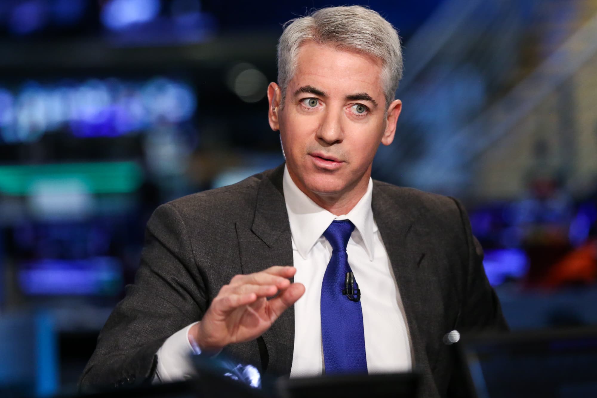 Bill Ackman calls for the Fed to start raising interest rates ‘as soon as possible’ – CNBC