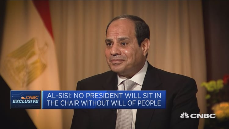 Egyptian president: I will not interfere with the constitution