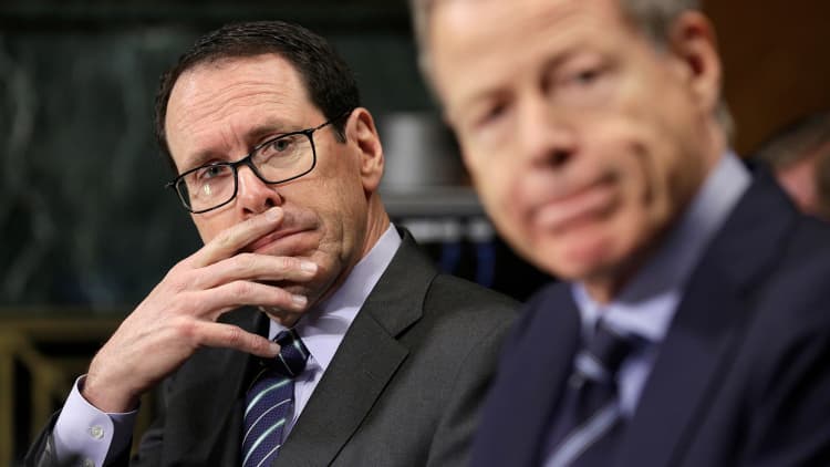 AT&T to invest $1 billion in capital spending following tax reform passage