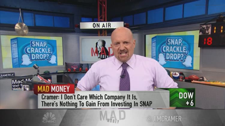 Cramer says Snap shouldn't even be a public company due to its 'hellish earnings'