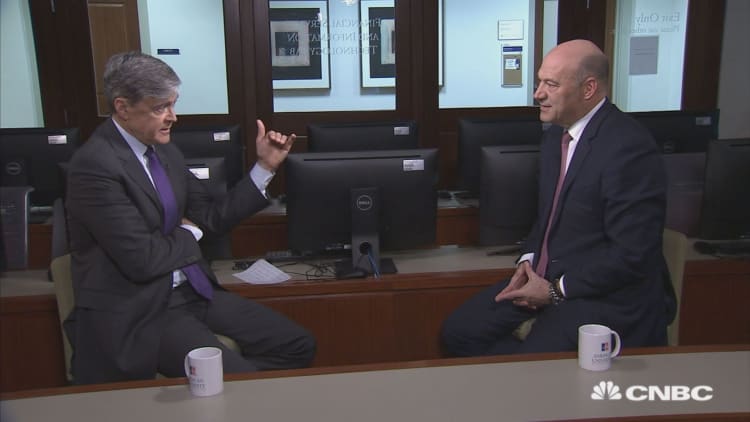 White House economic advisor Gary Cohn: A year ago, I was advising companies to move out of the US