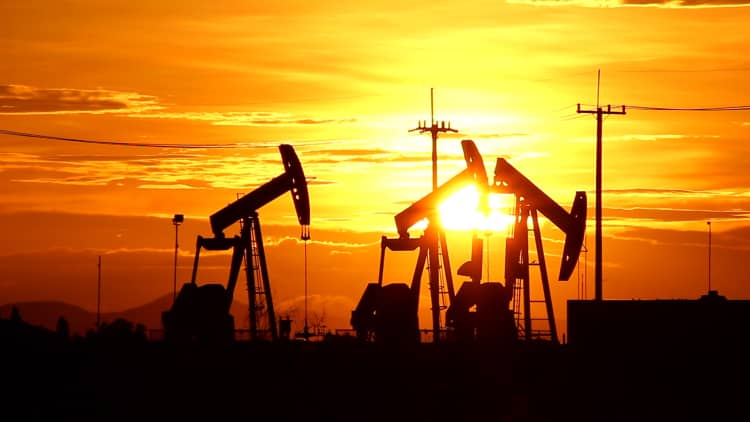 Oil and gas stocks surge during these market conditions. Here's why