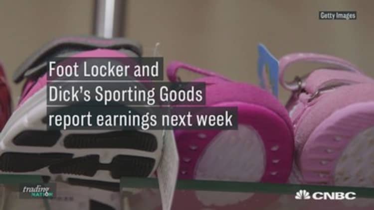 Earnings ahead, investors should consider selling Foot Locker and Dick’s