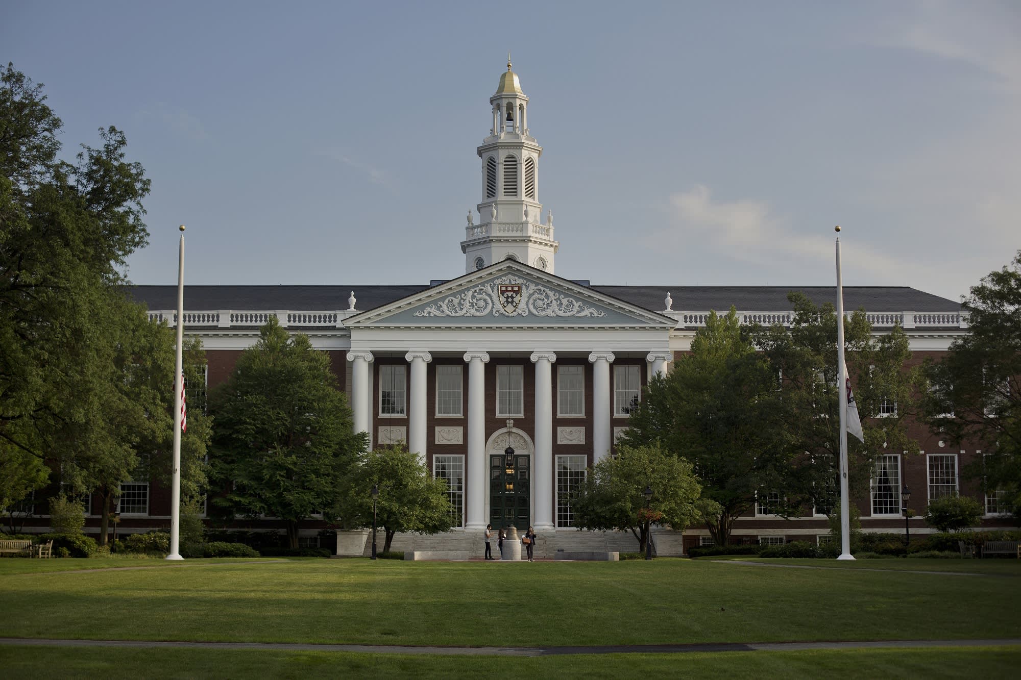 It costs $78,200 to go to Harvard—here's what students actually pay