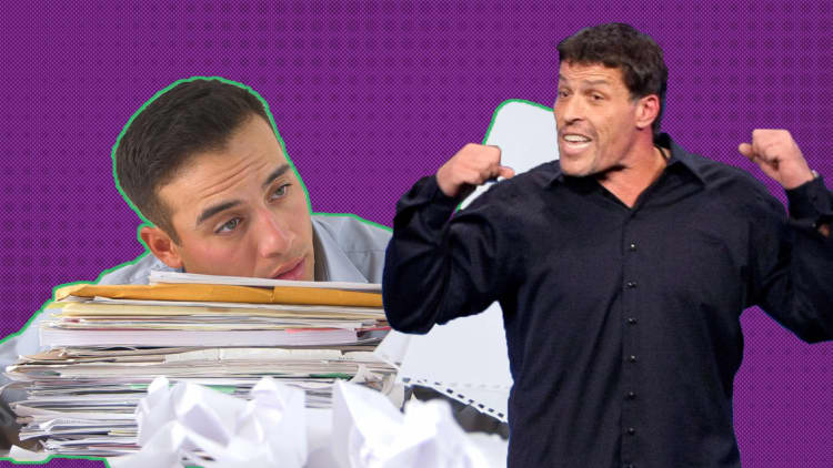 Here's how to motivate someone who's being lazy the Tony Robbins way