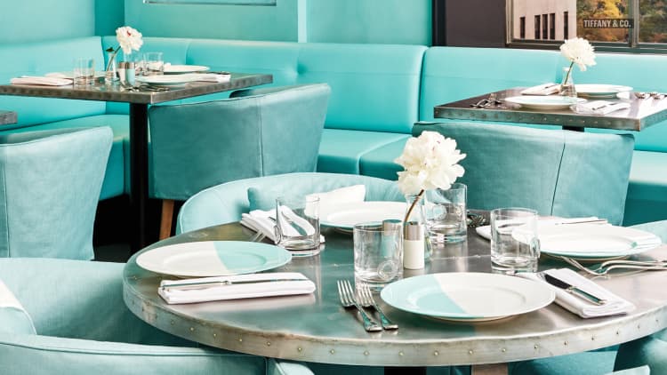 Here's what it's like to have breakfast at Tiffany's