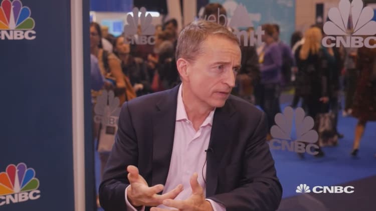 Regulation of A.I. impossible and inappropriate: VMWare CEO