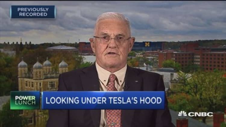 Bob Lutz: Tesla's going out of business