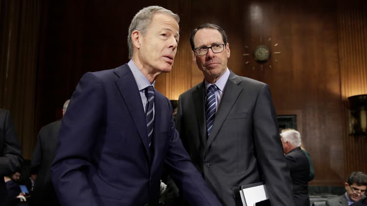 Analyst breaks down three potential outcomes from AT&T-Time Warner case
