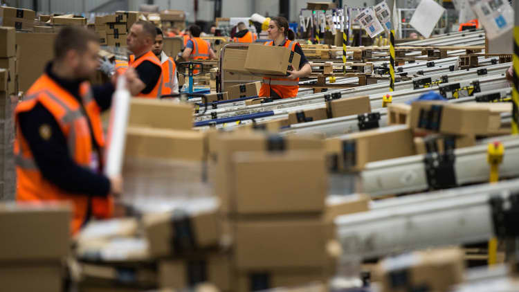 Small biz providing big power behind Amazon