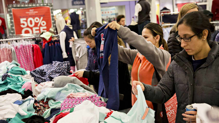 美国零售额意外下降0.3%，远低于市场预期，，表明消费经济可能正在崩溃