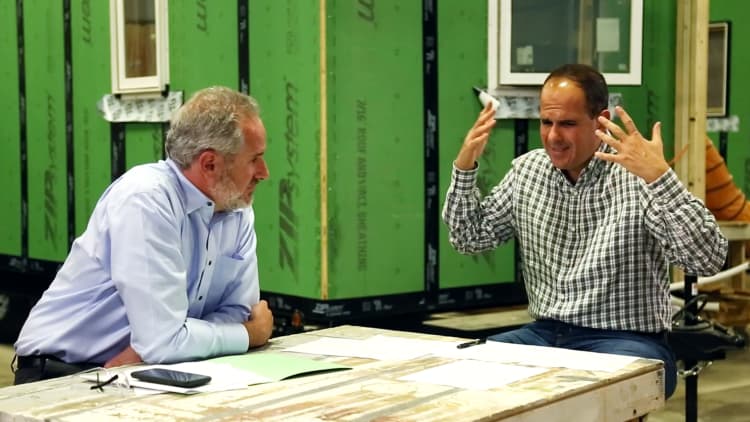Marcus Lemonis gives Tumbleweed Tiny House CEO leadership advice to help pull this company out of million-dollar debt