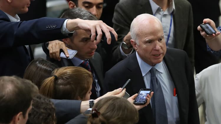 Sen. McCain says he will support Senate tax bill