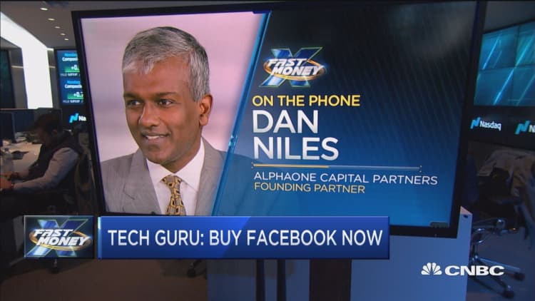 Famed tech investor says Facebook is your best tech bet