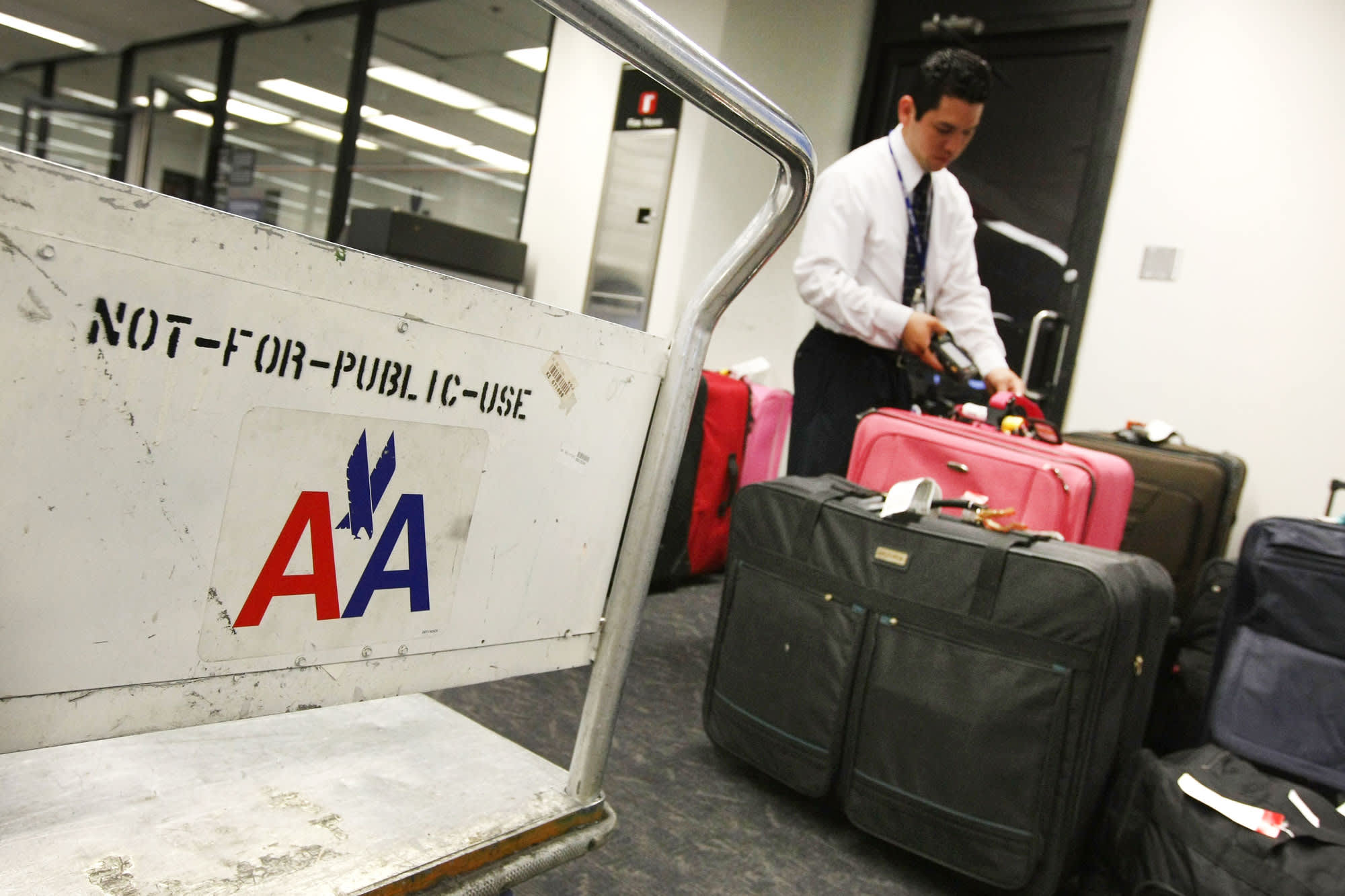 American Airlines Raises Baggage Fees By 5,2 Bedroom Apartments For Rent Near Me
