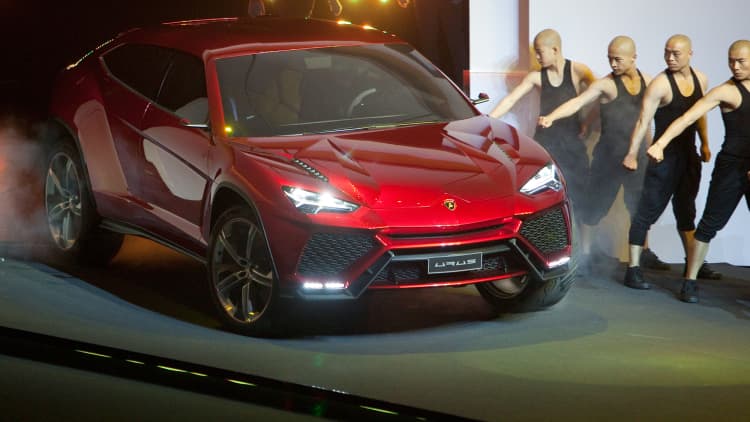 Lamborghini unveils Urus sport-utility vehicle, which goes on sale next year