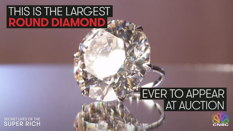 This is the largest round diamond ever to appear at auction