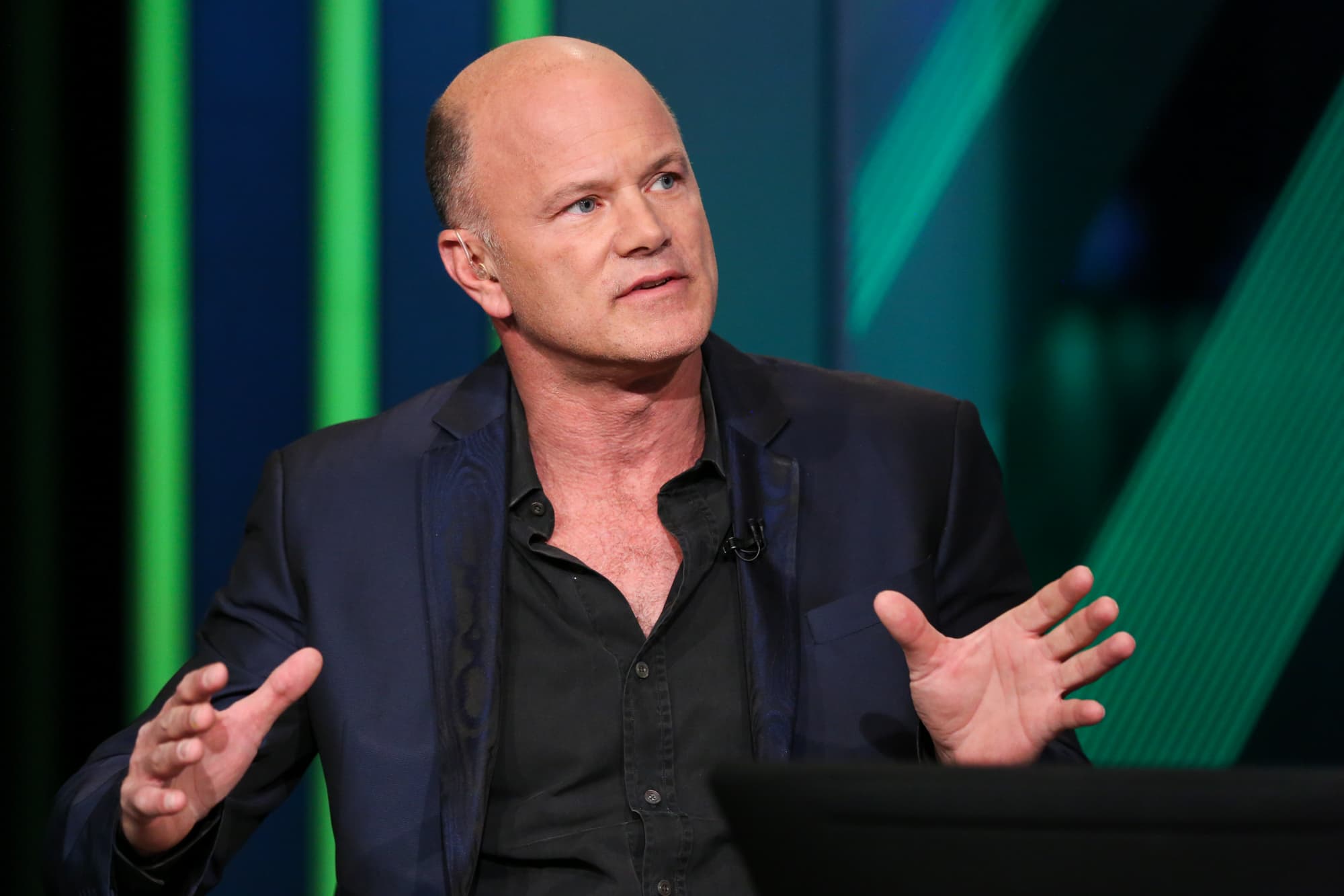 The sets in dogecoins and bitcoins are quite different, says Mike Novogratz