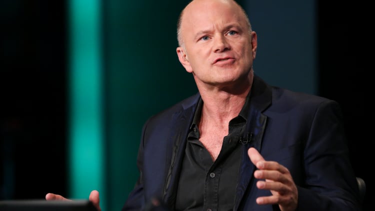 Mike Novogratz explains the difference between dogecoin and bitcoin
