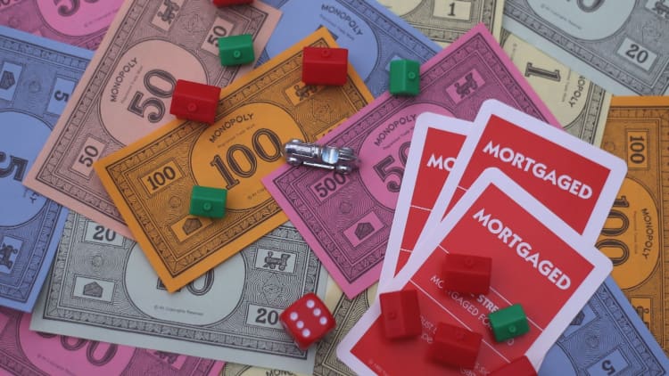 Jim Cramer says Bitcoin is like 'Monopoly money'
