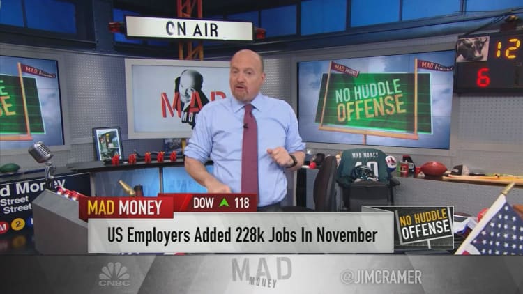 Cramer cheers the bond market's unusual reaction to Friday's jobs report