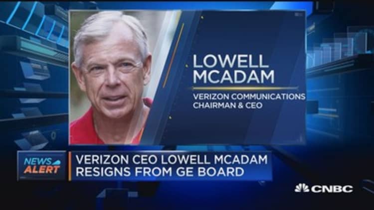 Verizon CEO Lowell McAdam resigns from GE board