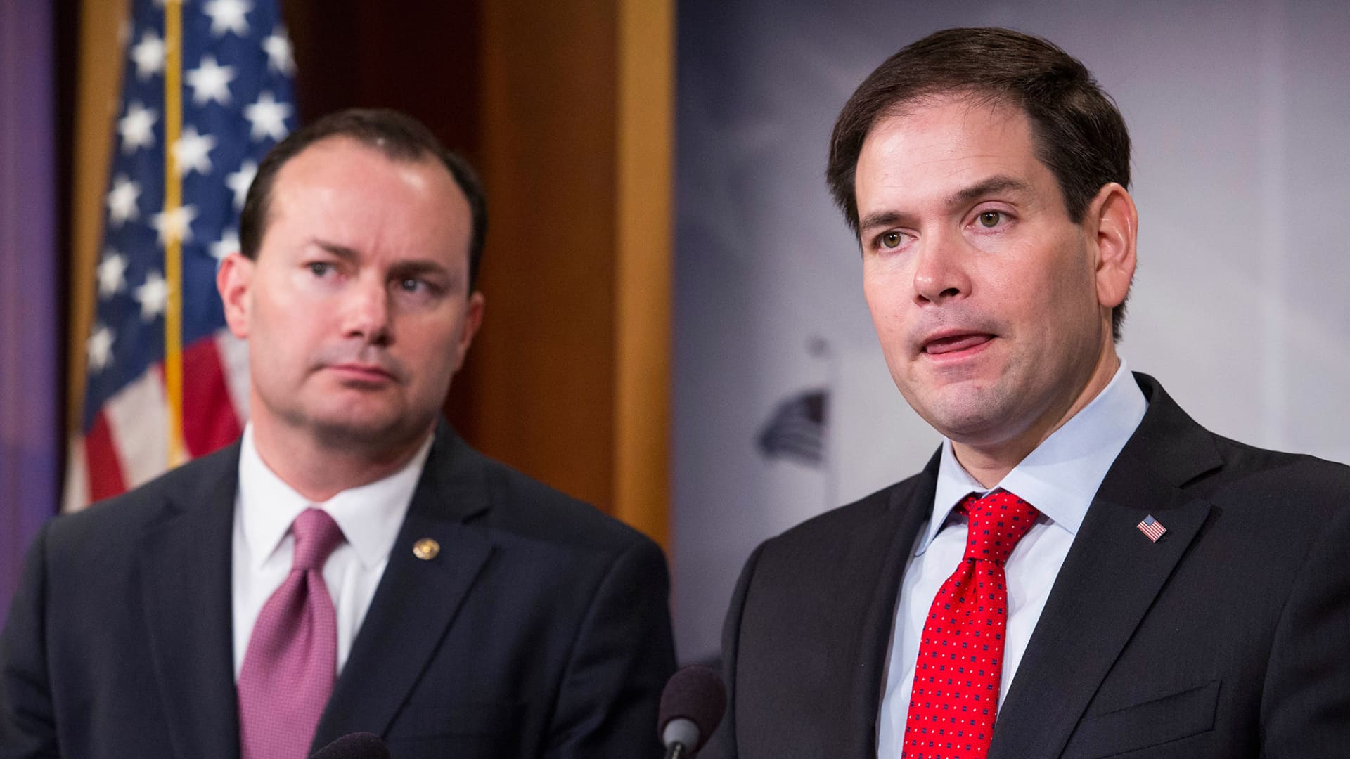 Sen. Mike Lee, R-Utah, (left) and Sen. Marco Rubio, R-Fla., at a March 4, 2015 Capitol Hill news conference to introduce their proposal for an overhaul of the tax code.