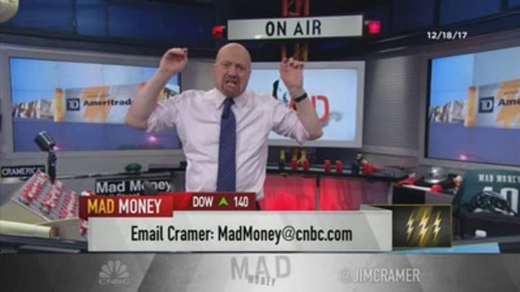 Cramer's lightning round: Roku's one of the most amazing short squeezes I've ever seen