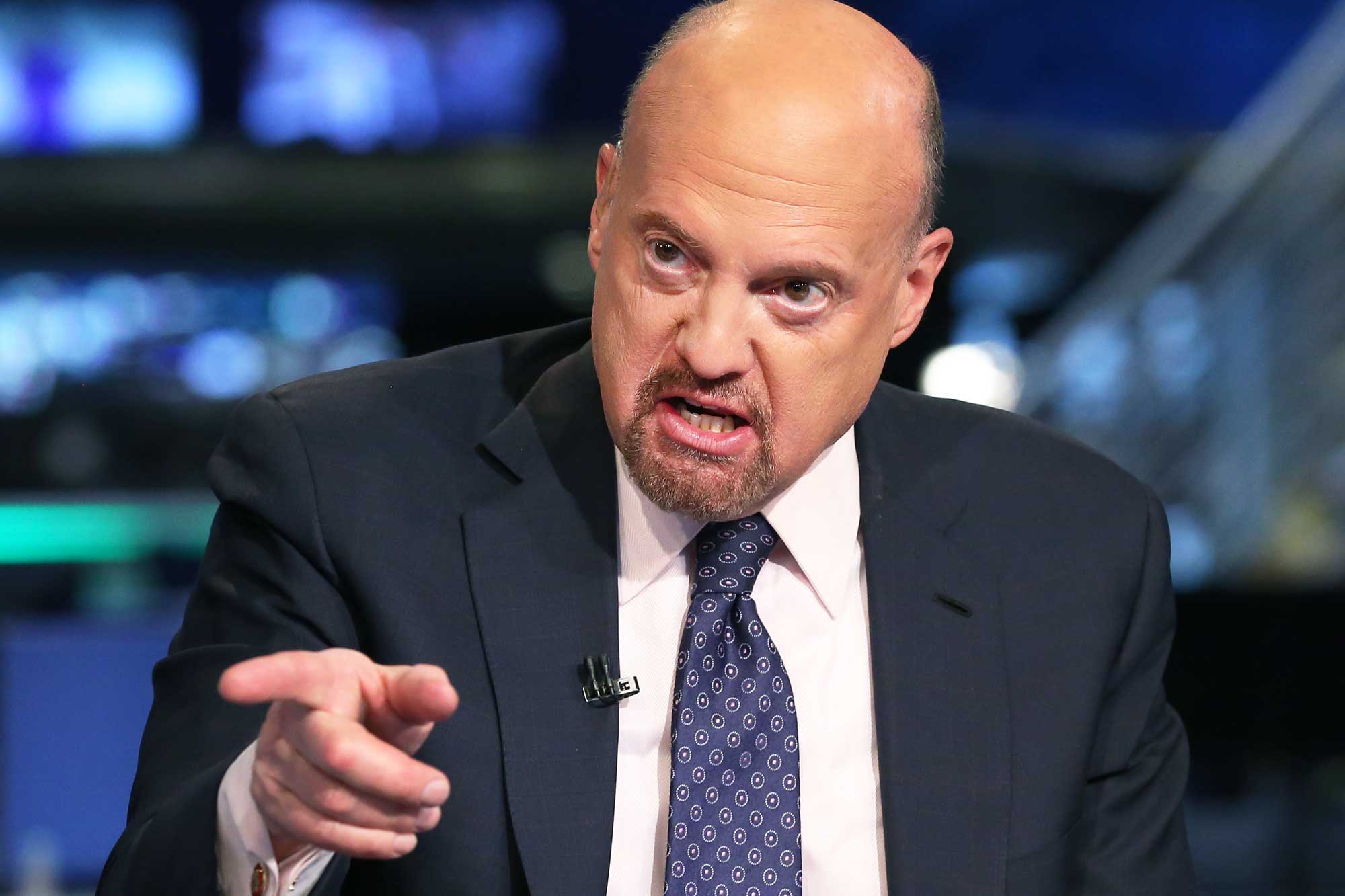 Cramer: Invest for long haul to avoid going bust in short-term Archegos, GameStop-type chaos - CNBC
